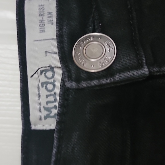 Jeans - Picture 2 of 5